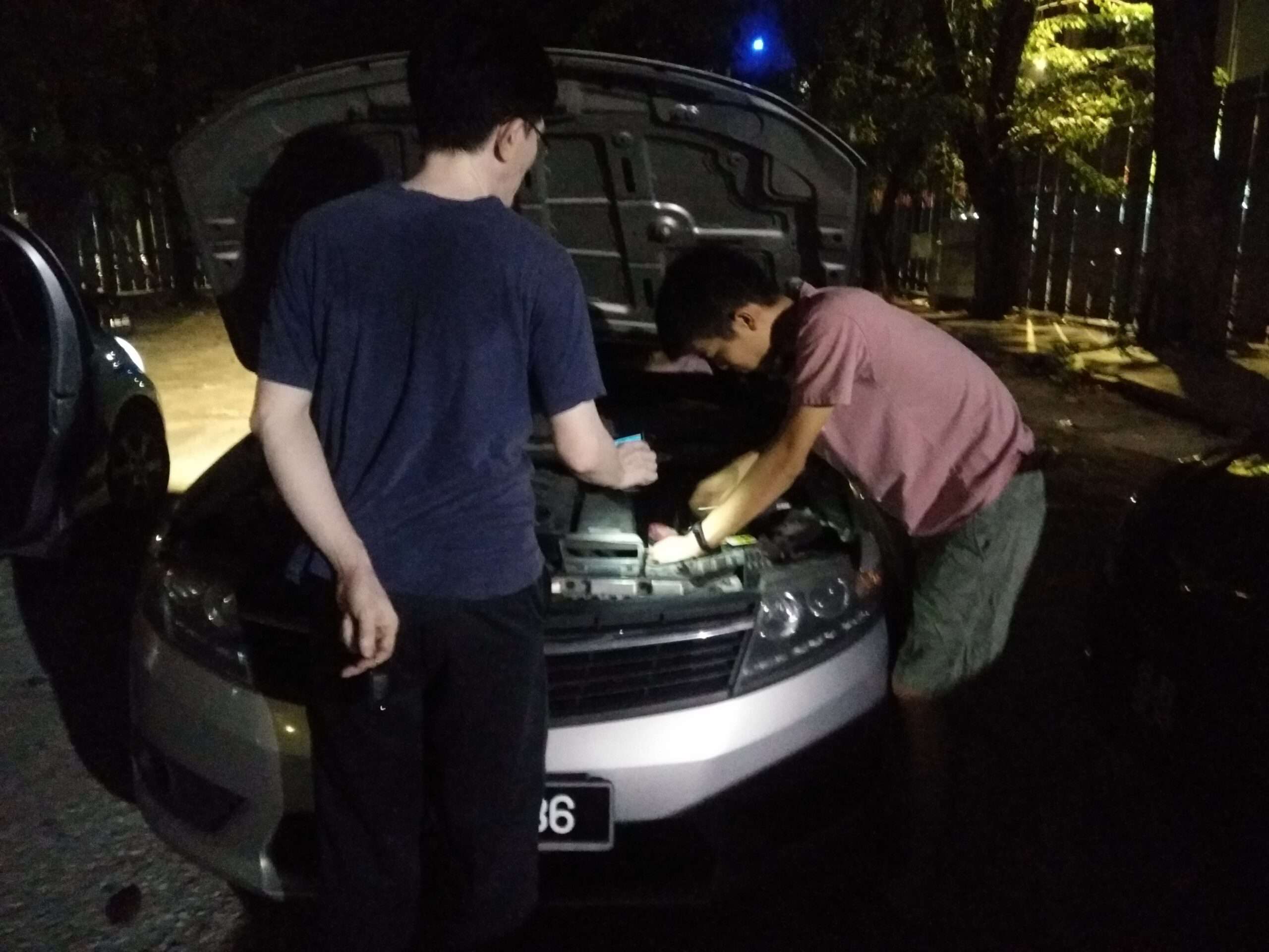 24 hours car battery service pj night